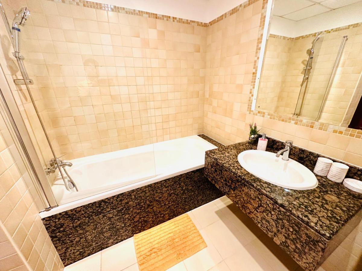 Luxury Casa - Indigo Sea View Apartment Jbr Beach 2Br Dubai Luaran gambar